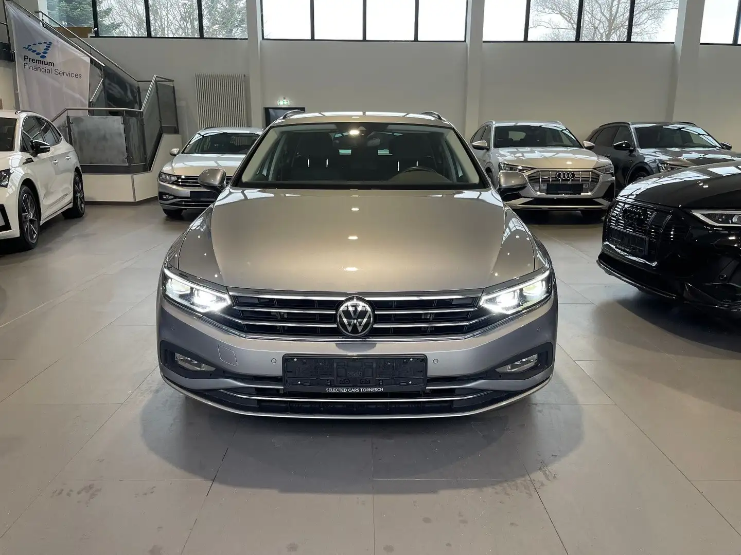 Volkswagen Passat Variant Passat Business 2.0 TDI DSG AID/ACC/MATRIX/KAM Silber - 2