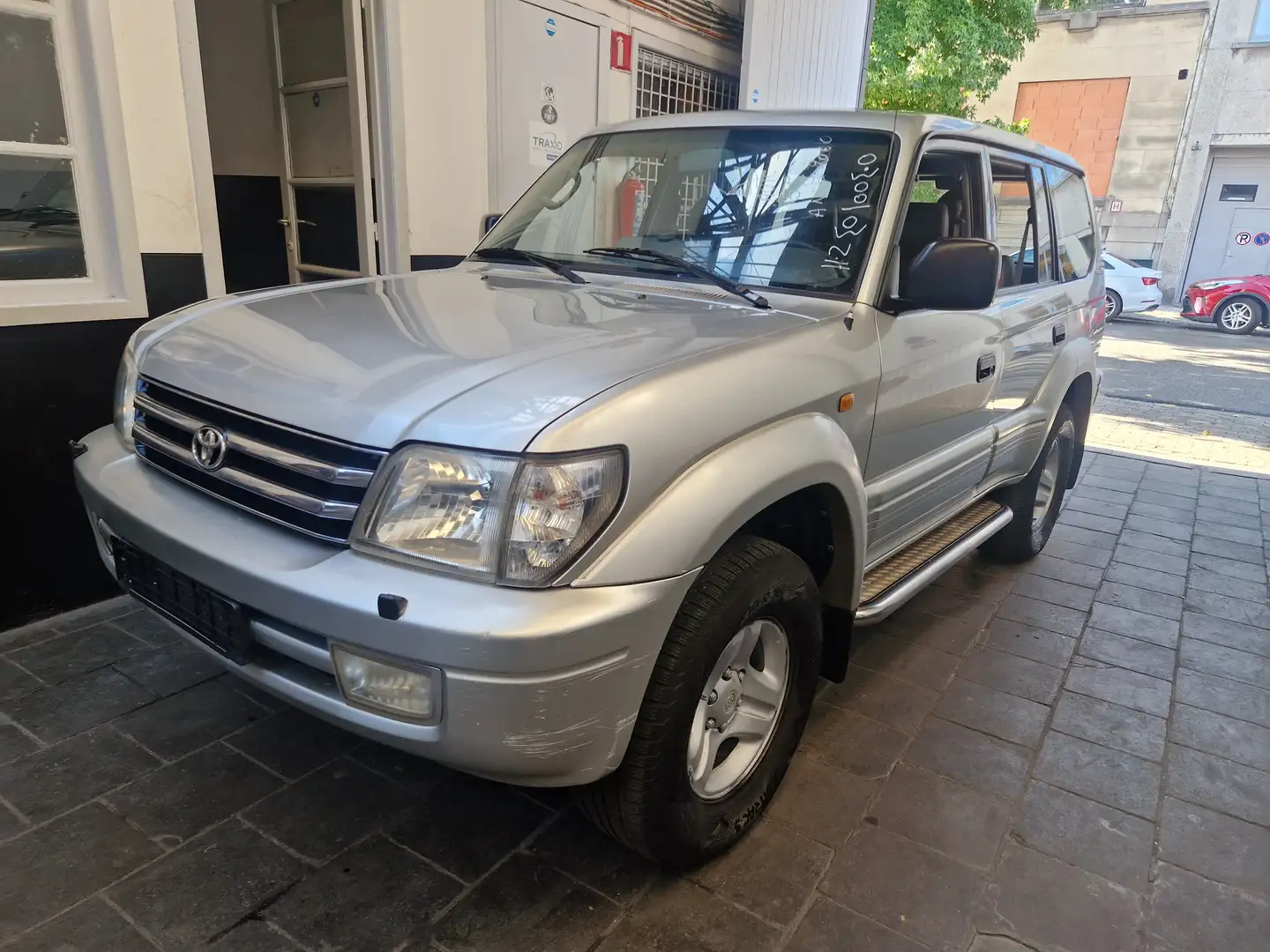 Toyota Land Cruiser 3.0 Turbo VIP Gris - 1