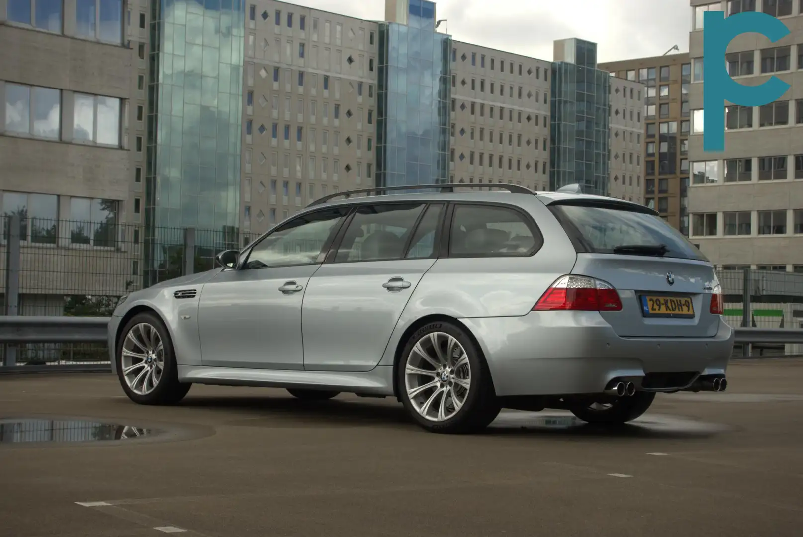 BMW M5 5-serie Touring V10 volleder dashboard trekhaak Si Gris - 2