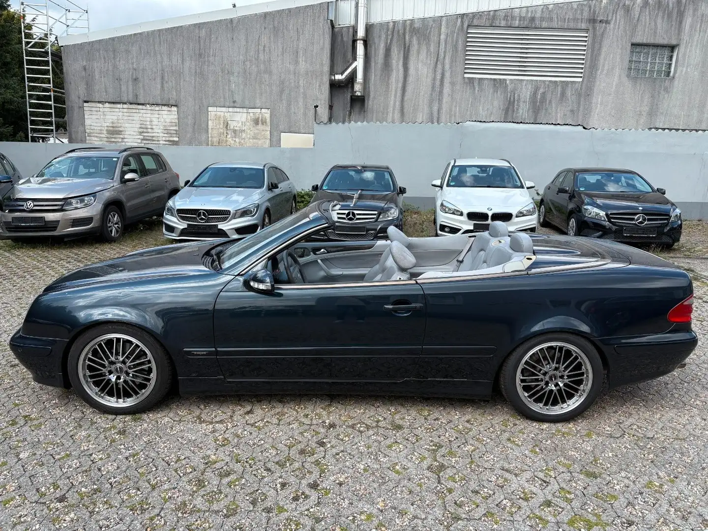 Mercedes-Benz CLK 230 KOMPRESSOR AVANTGARDE CABRIO Czarny - 2