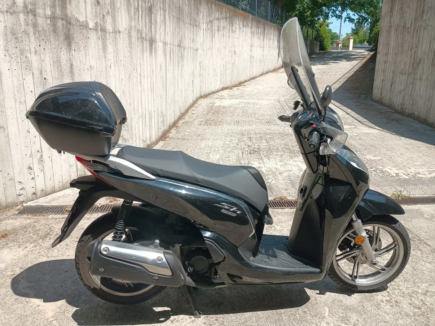 Honda SH 300 Noir - 1