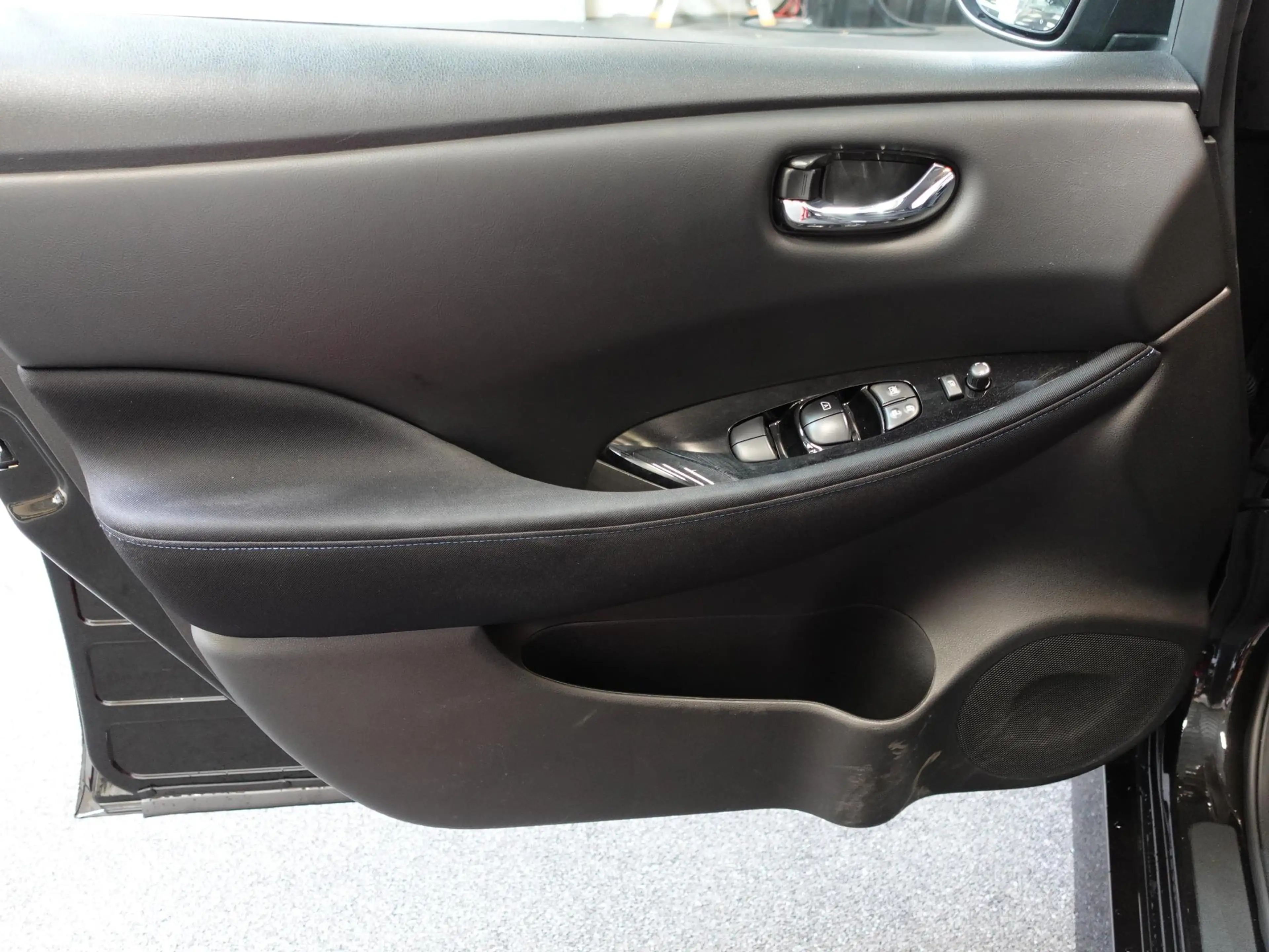 Nissan Leaf N-Connecta 40 kWh Navigatie Bluetooth Cruise Contr — photo 14