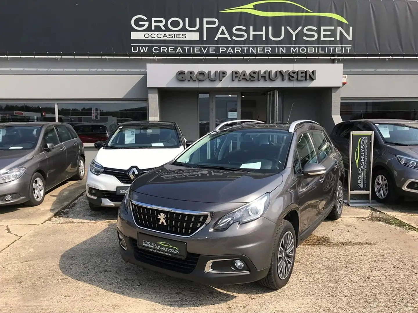 Peugeot 2008 Puretech Active 1.2CC 110PK Grey - 1