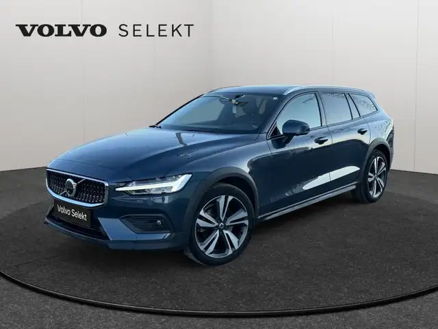 Volvo V60 Cross Country B4 Ultimate Bright / Diesel