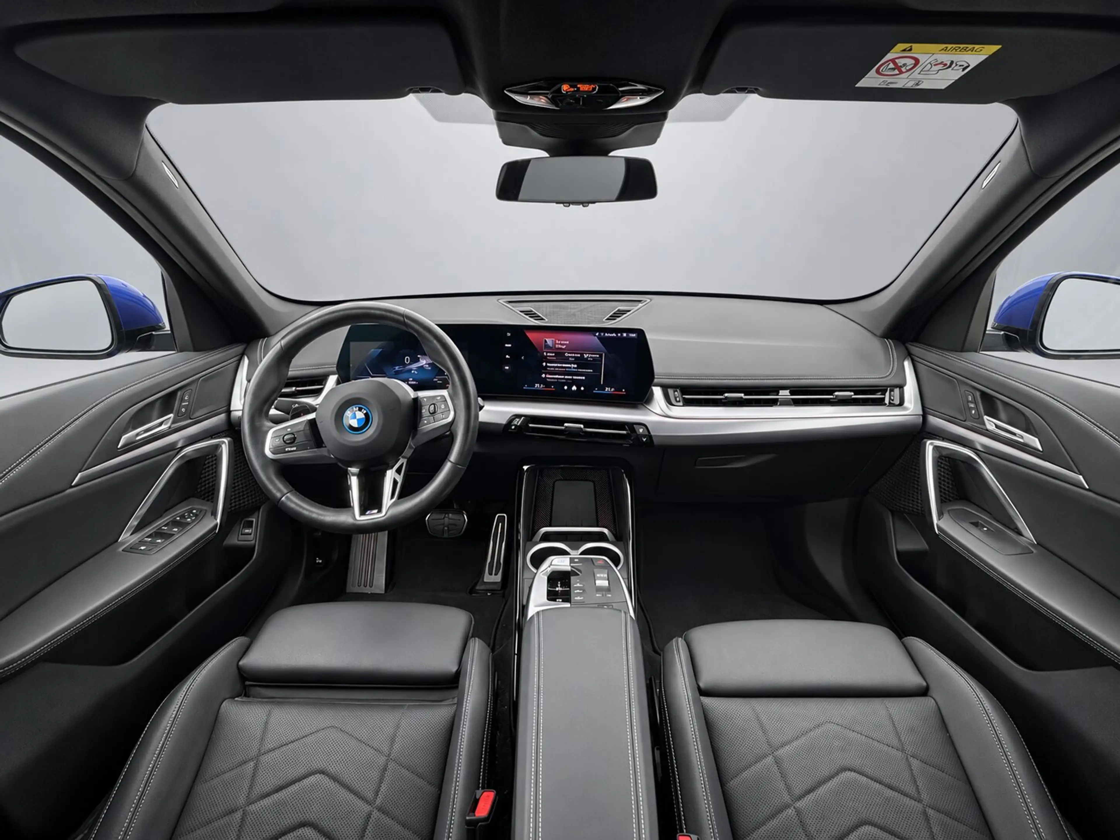 BMW iX1 eDrive20 67 kWh M Sport | Camera | Comfort Access — photo 3