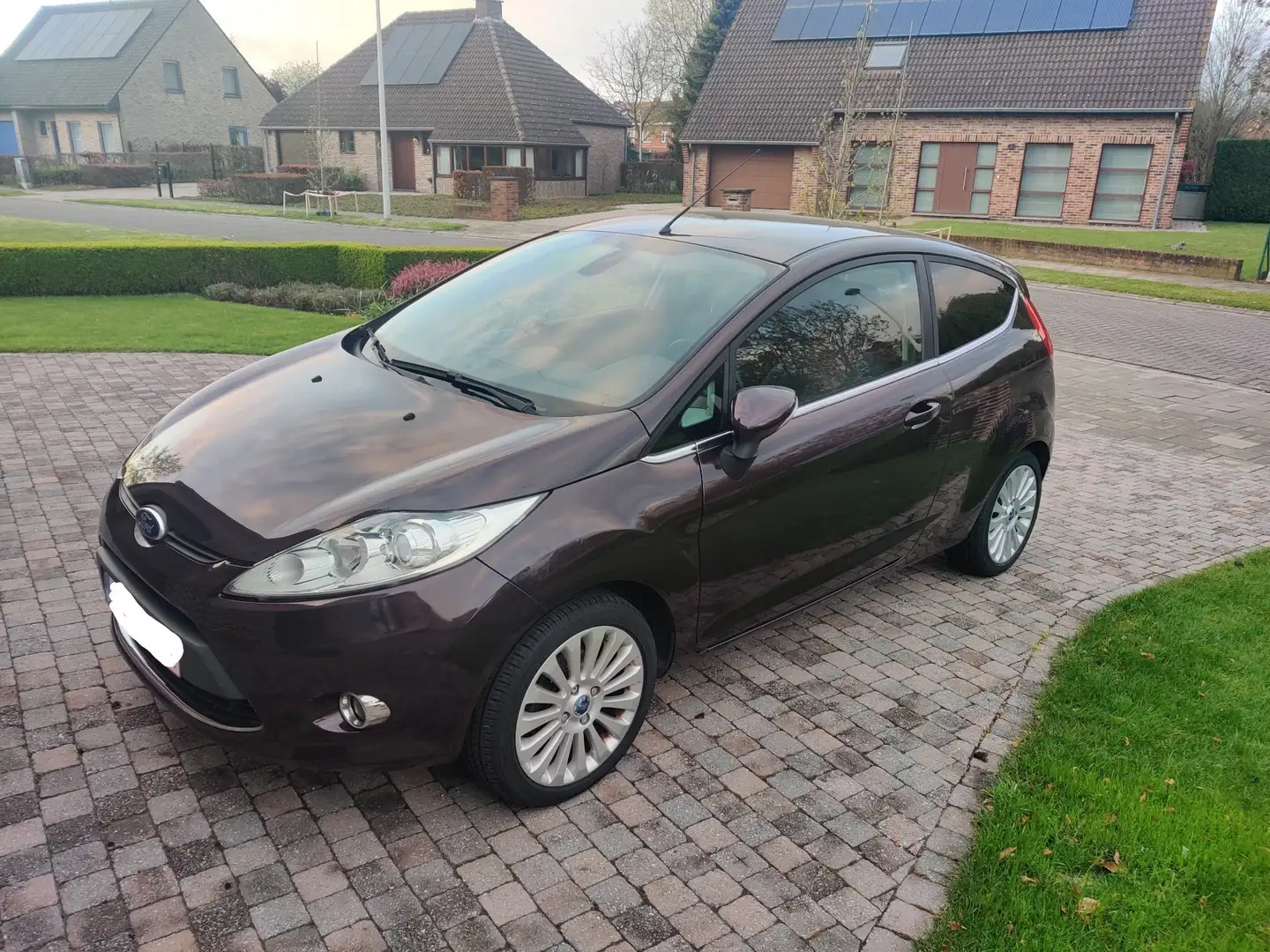 Ford Fiesta 1.25 Titanium Zwart - 1