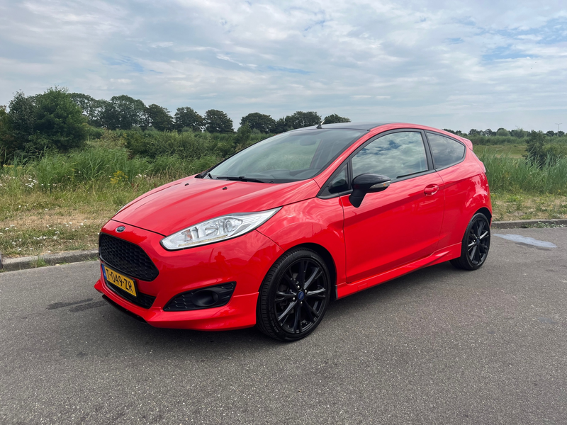 Ford Fiesta 1.0 EcoBoost Red/Black Edition BJ 2014 AIRCO ZEER — photo 8