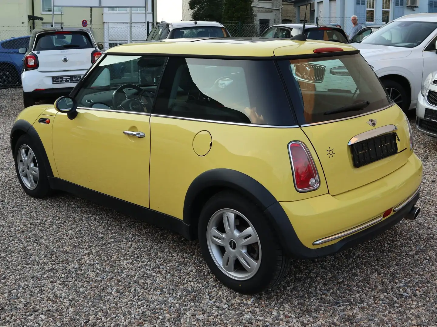 MINI One One Pepper*PANORAMADACH*Leder*Klima* Beige - 2