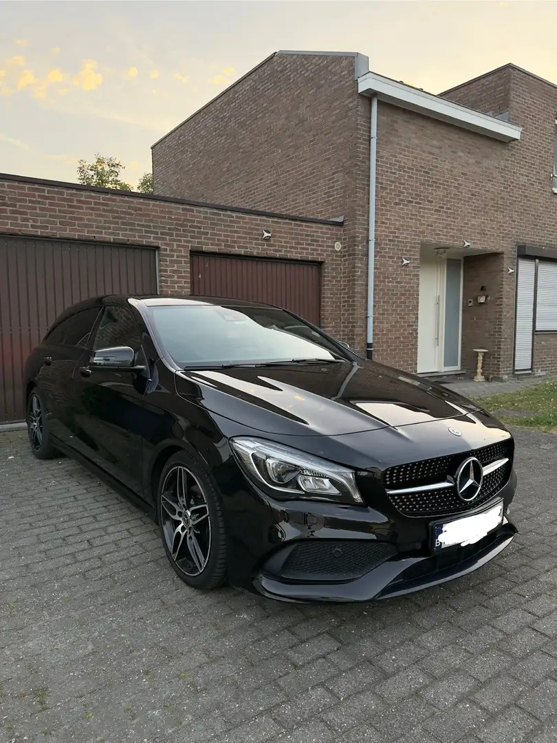 Mercedes-Benz CLA 200 Shooting Brake 7G-DCT AMG Line /Pano/Night Pack/ - 1