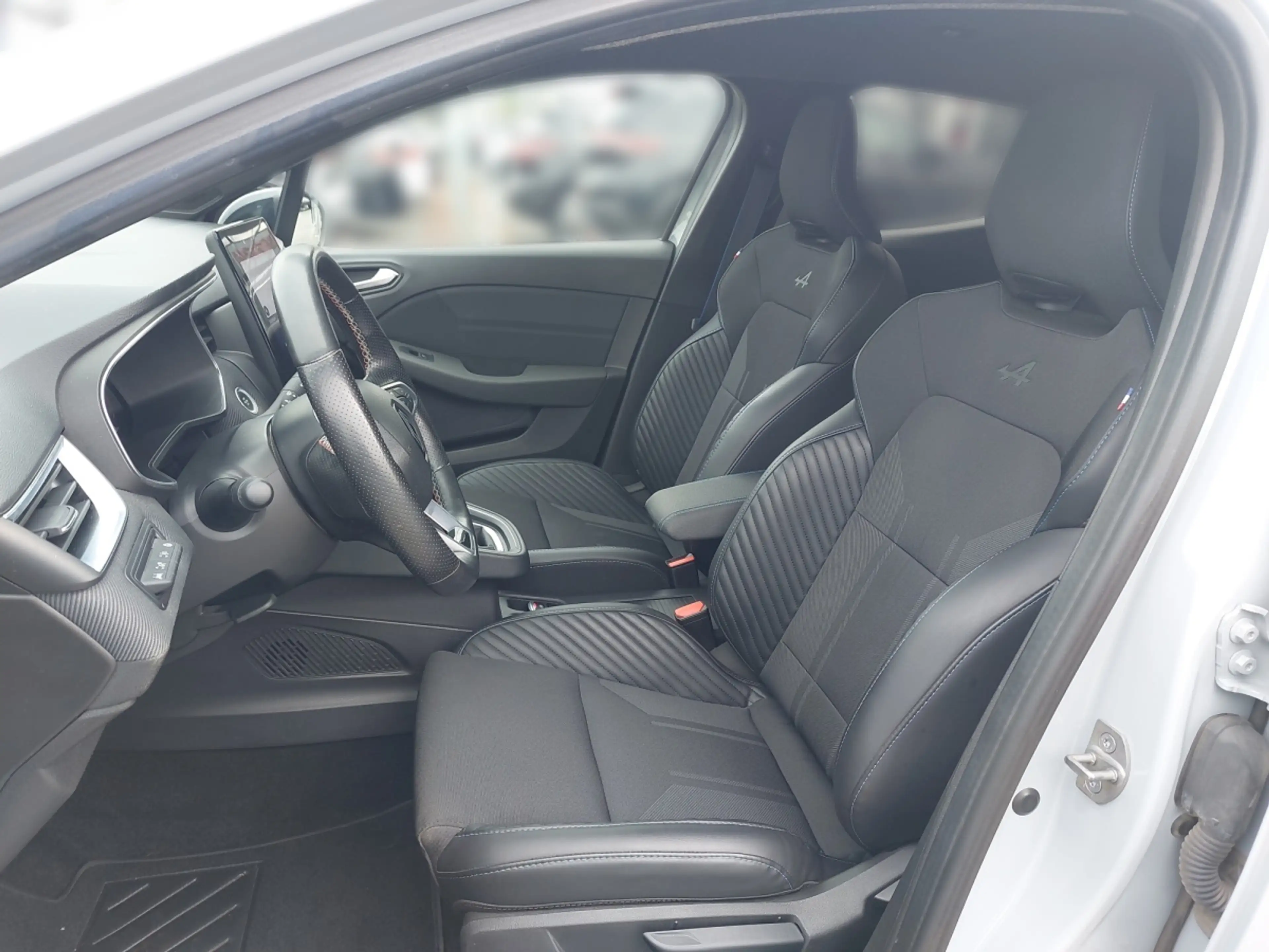 Renault Clio Esprit Alpine TCe 90 — photo 5