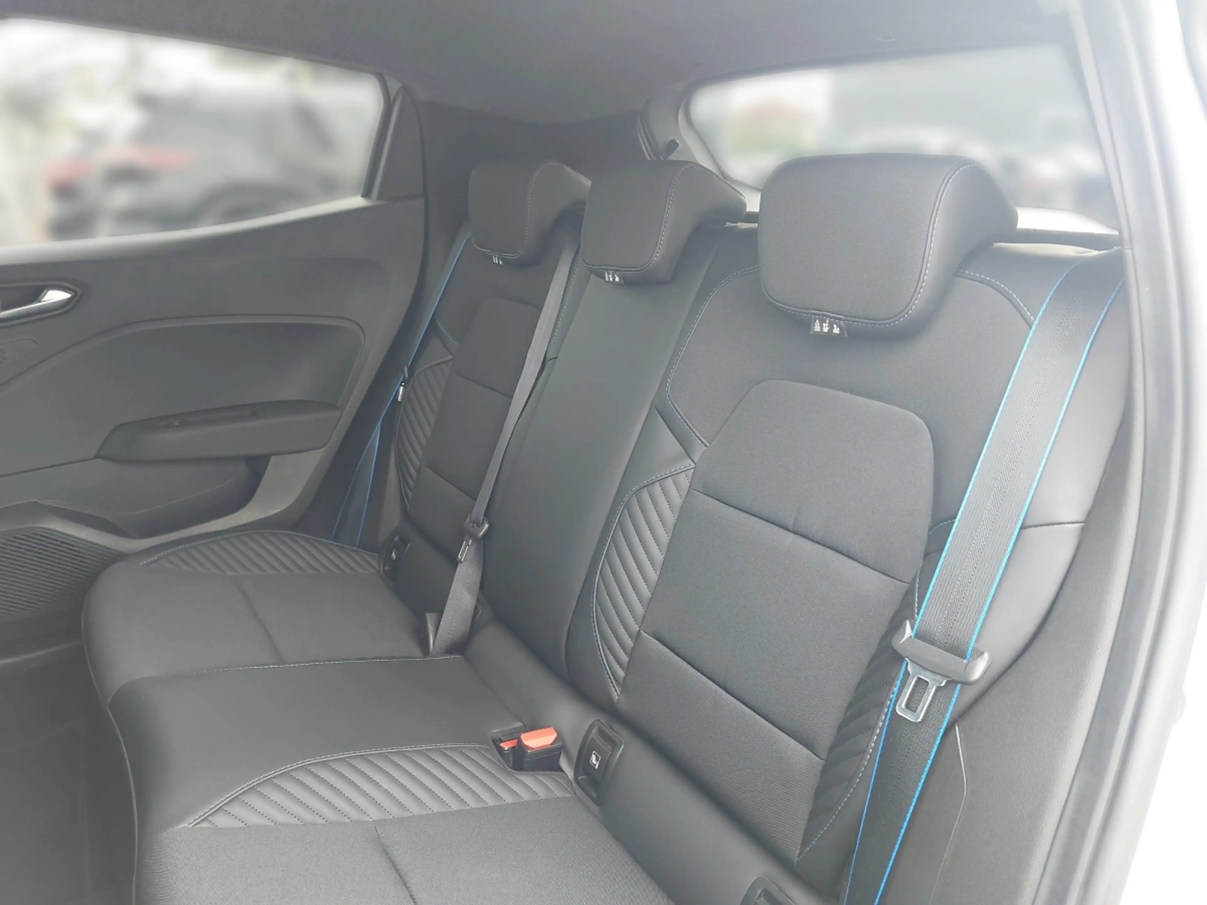Renault Clio Esprit Alpine TCe 90 — photo 11