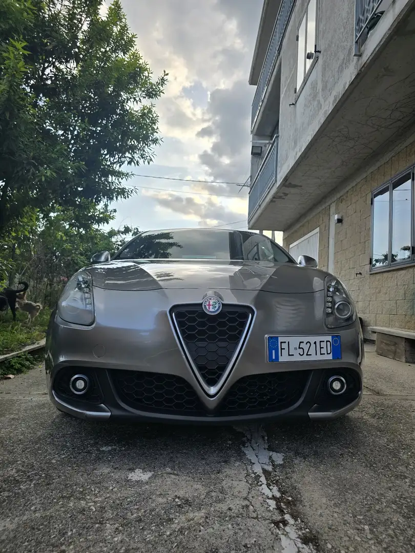 Alfa Romeo Giulietta 1.6 jtdm Super 120cv - 1