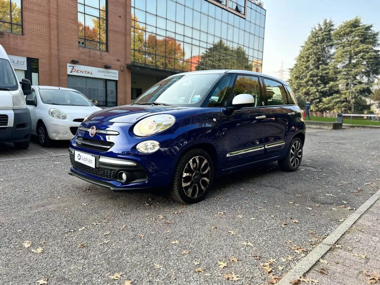 Fiat 500L 1.4 tjt Trekking 120cv Blu/Azzurro - 1