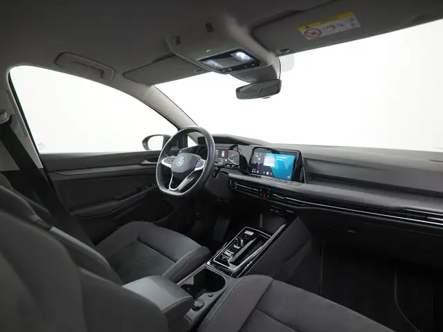 Volkswagen Golf view 2