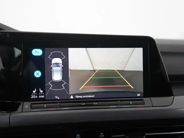Volkswagen Golf view 24