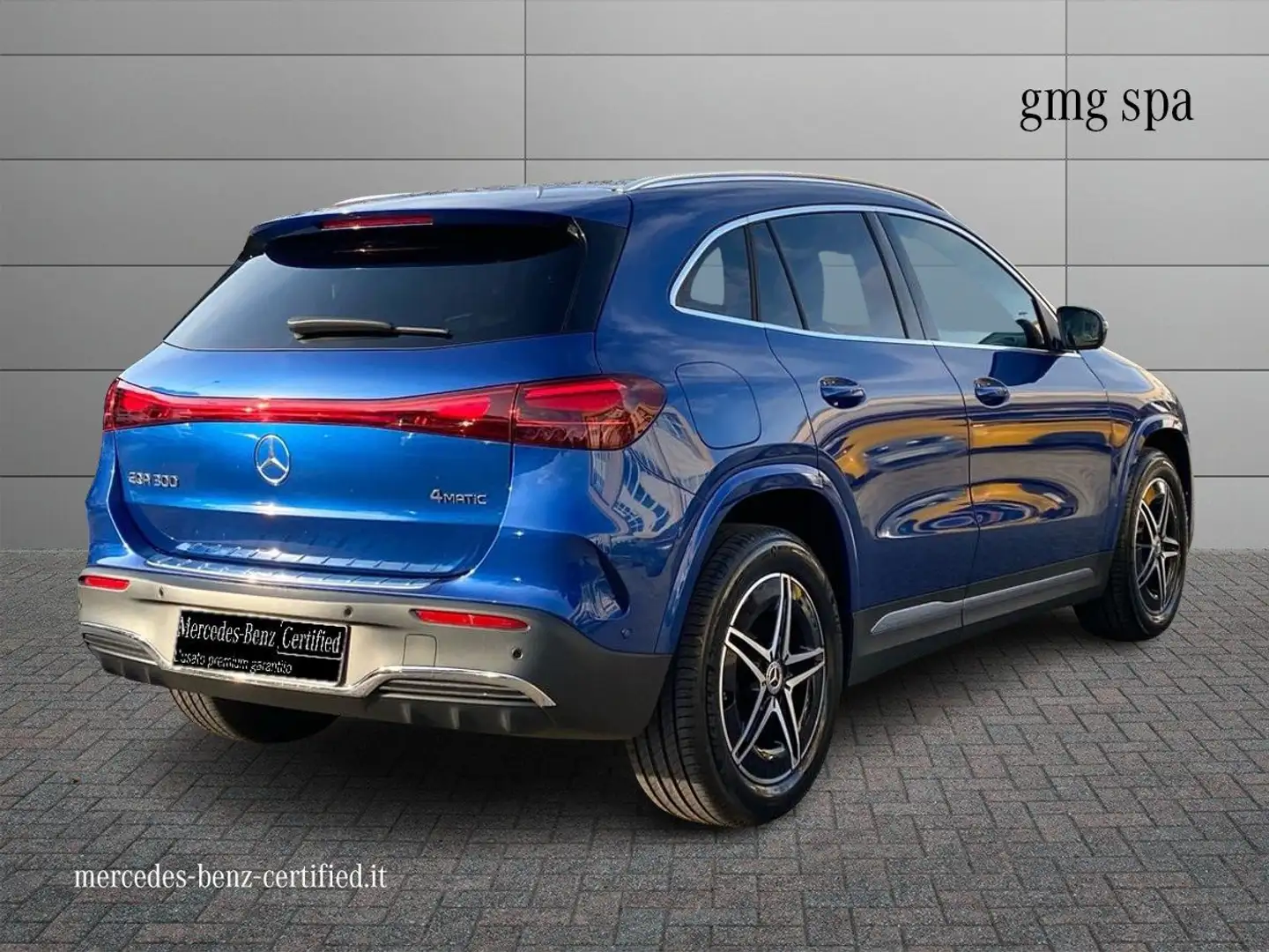 Mercedes-Benz EQA 300 300 AMG Line Advanced 4matic KM0 Blu/Azzurro - 2