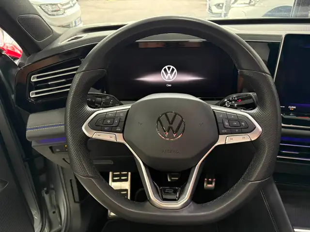 Volkswagen Tiguan view 11