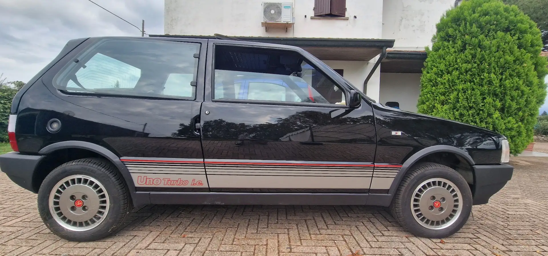 Fiat Uno 3p 1.3t ie Antiskid 105cv - 1