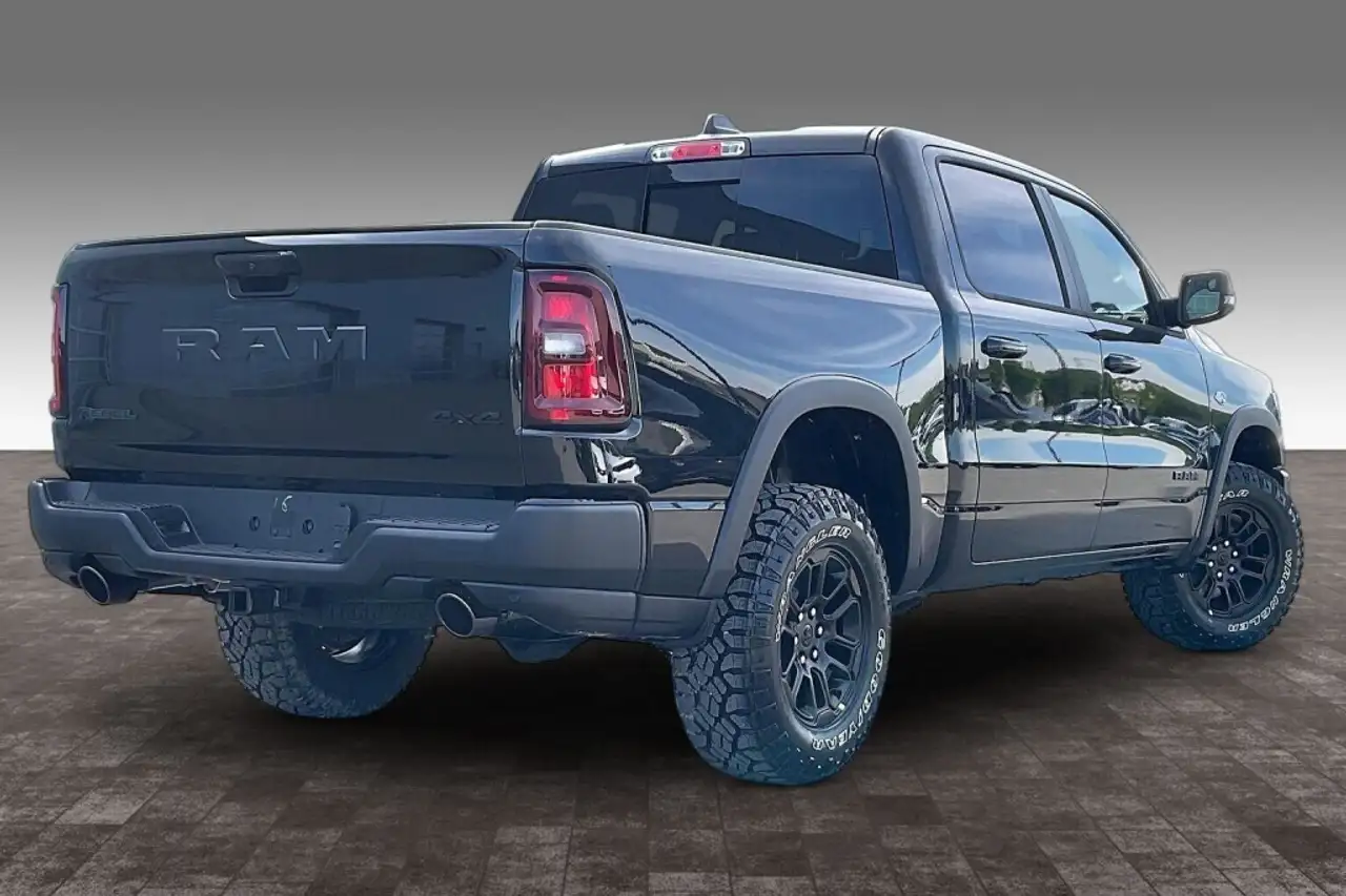 RAM 1500 снимка RAM 1500