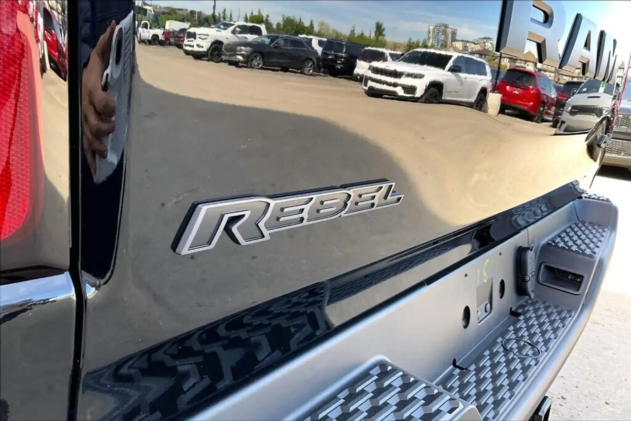 RAM 1500 снимка RAM 1500