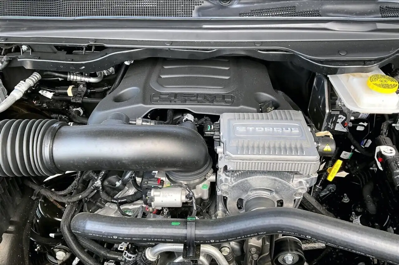 RAM 1500 снимка RAM 1500