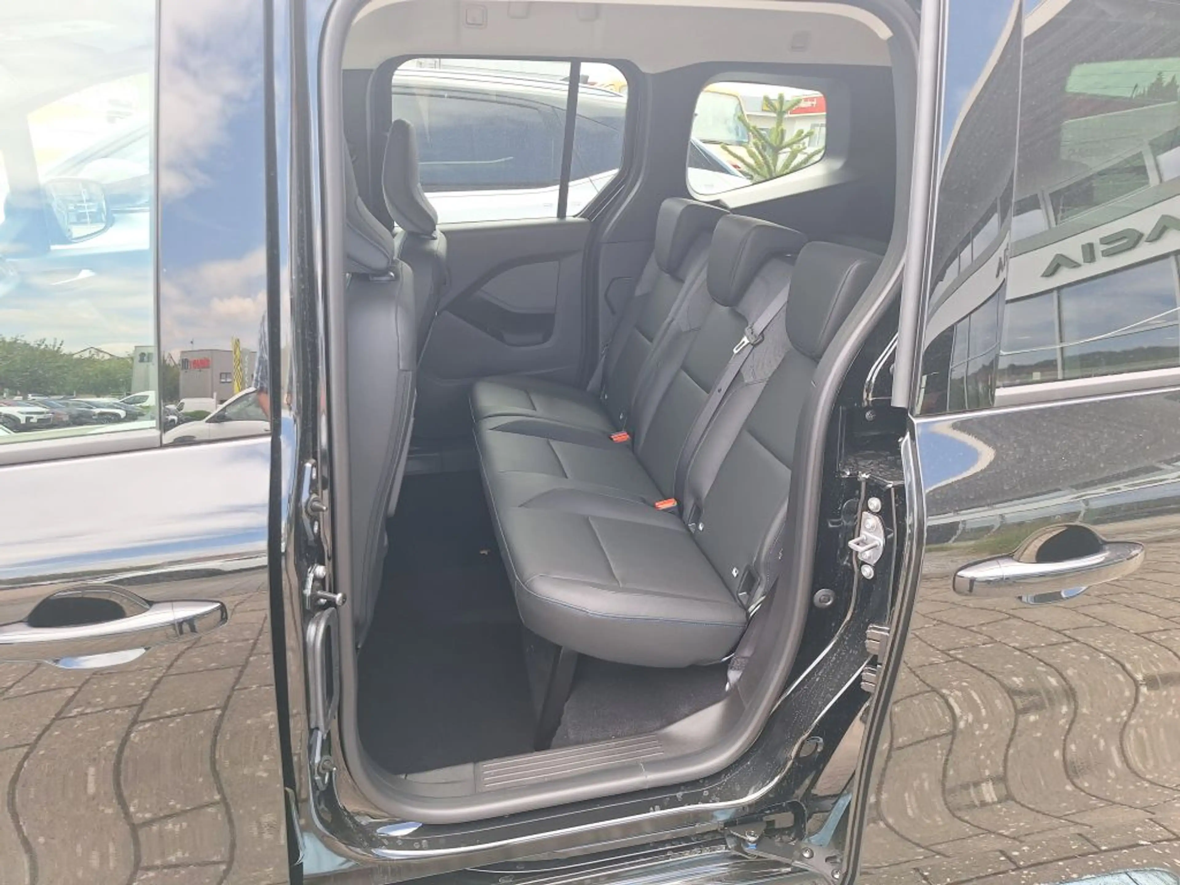 Nissan Townstar Kombi Tekna DIG-T 130 Automatik — photo 5