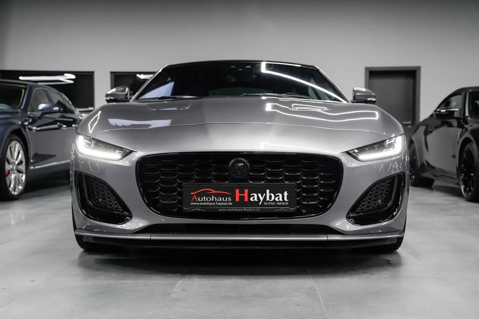 Jaguar F-Type F-TYPE Coupe AWD BlackPack-Meridian-Pano Gris - 2