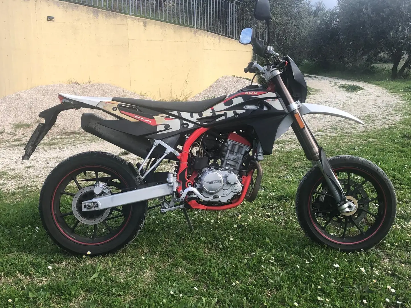 SWM SM 125 R Supermotard Czerwony - 2