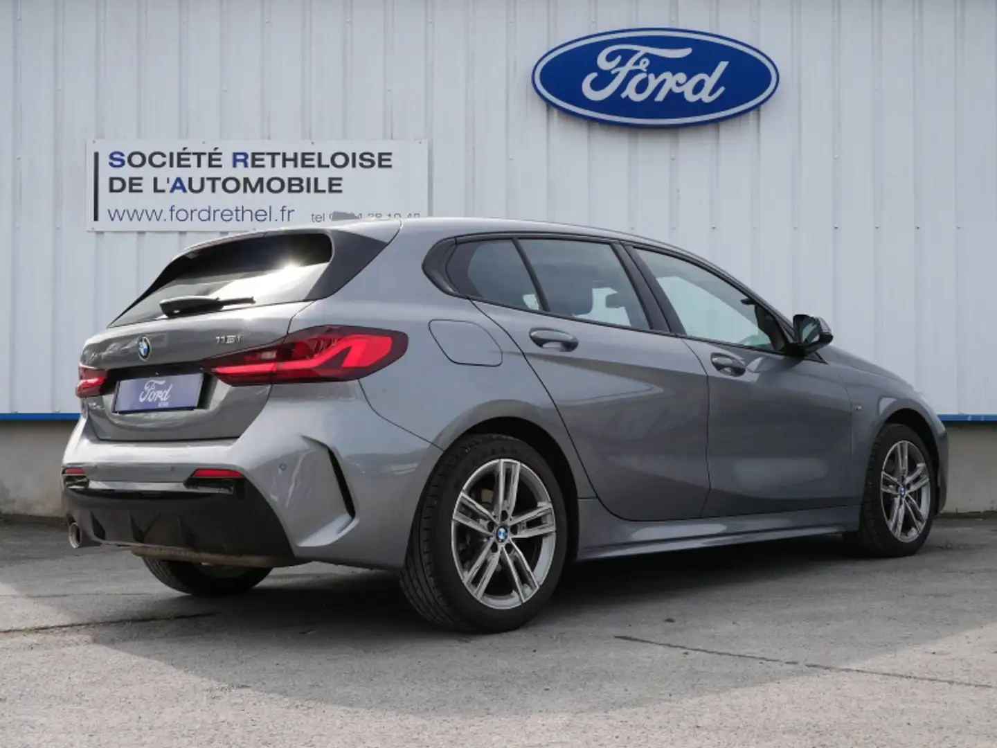 BMW 118 118iA 136ch M Sport DKG7 Gris - 2