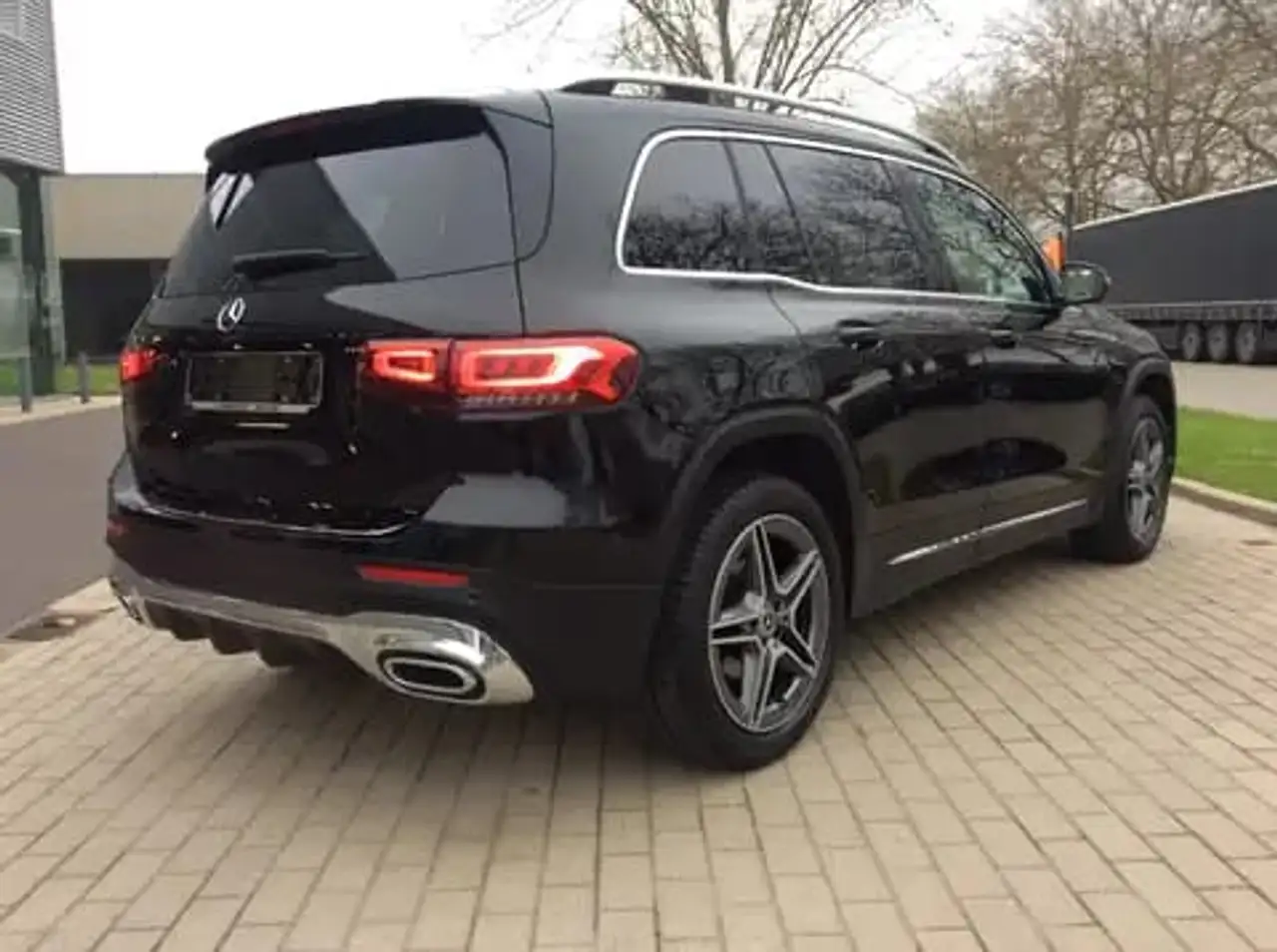Mercedes-Benz GLB 200
