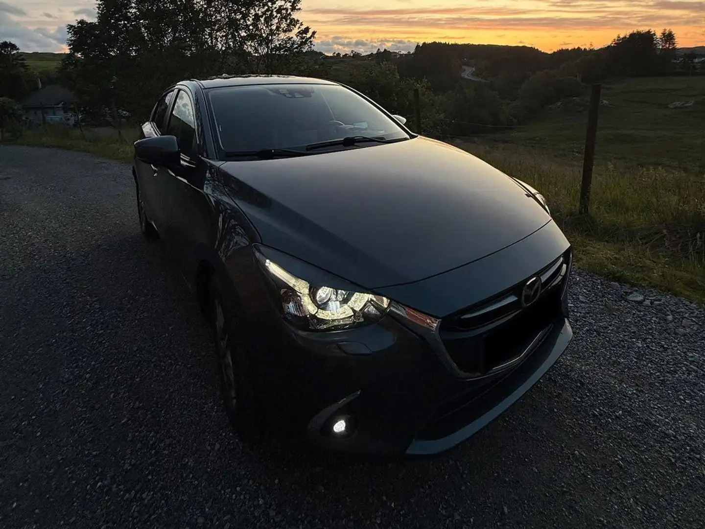 Mazda 2 2 SKYACTIV-G 90 Optimum Grau - 2