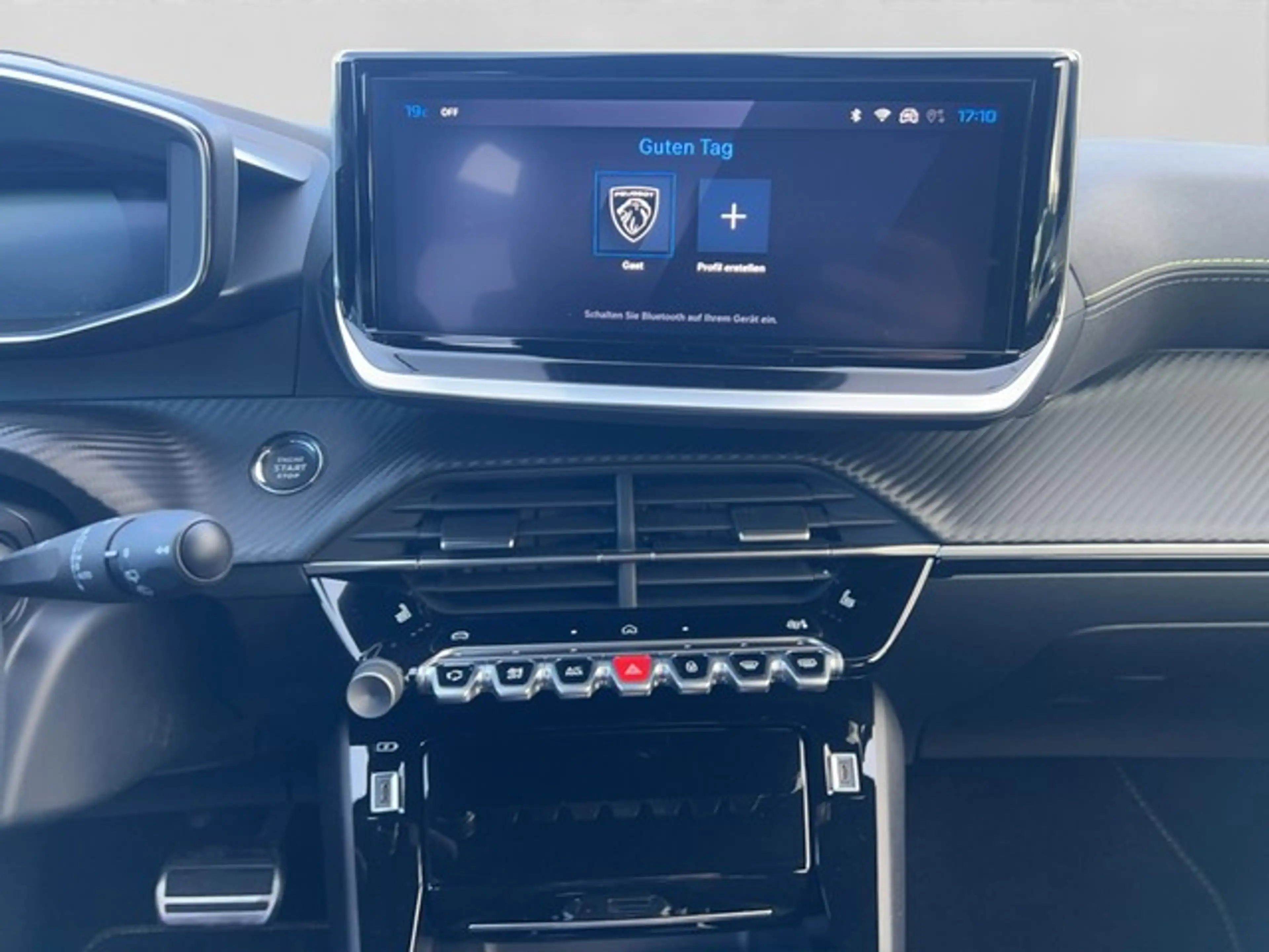 Peugeot 2008 GT EXCLUSIVE HYBRID 145 e-DSC6 GRIP NAV 360KAM ... — photo 12