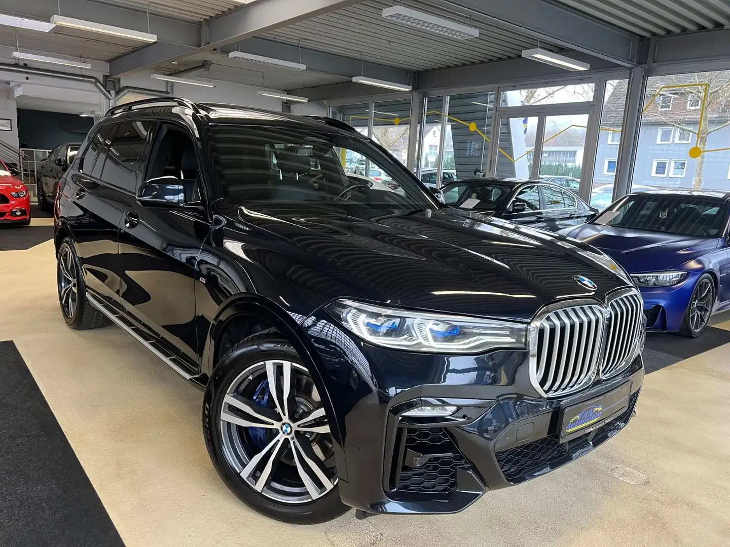 BMW X7 xDrive 40 d M Sport *SKY LOUNGE*LASER* Schwarz - 1