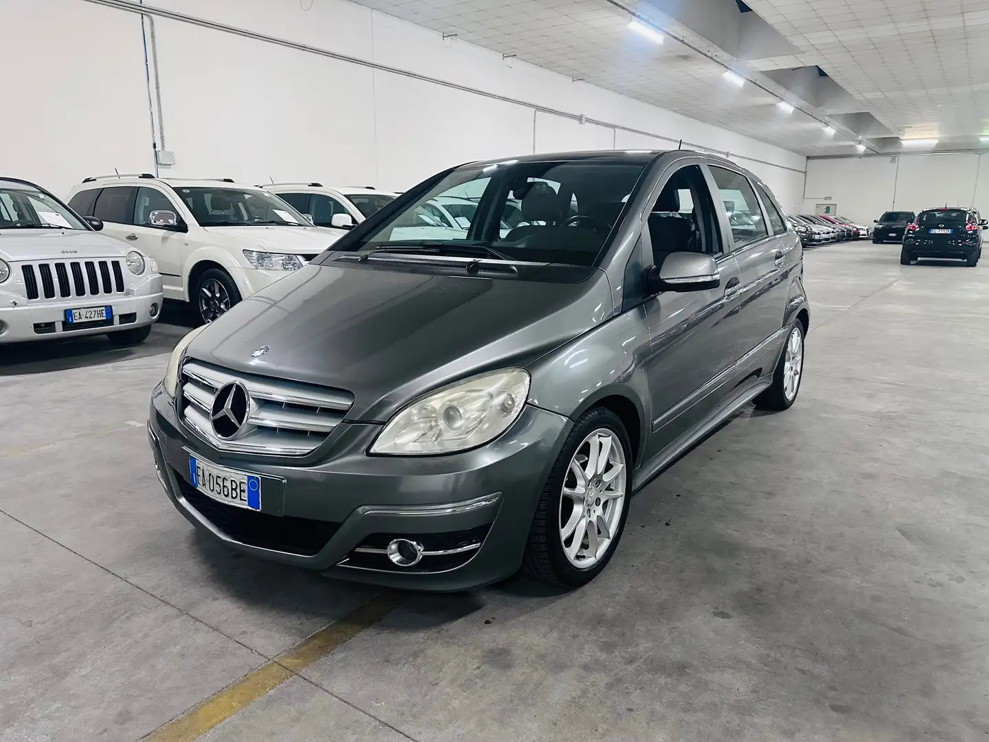 Mercedes-Benz B 150 Classe B - T245 Chrome Gris - 2