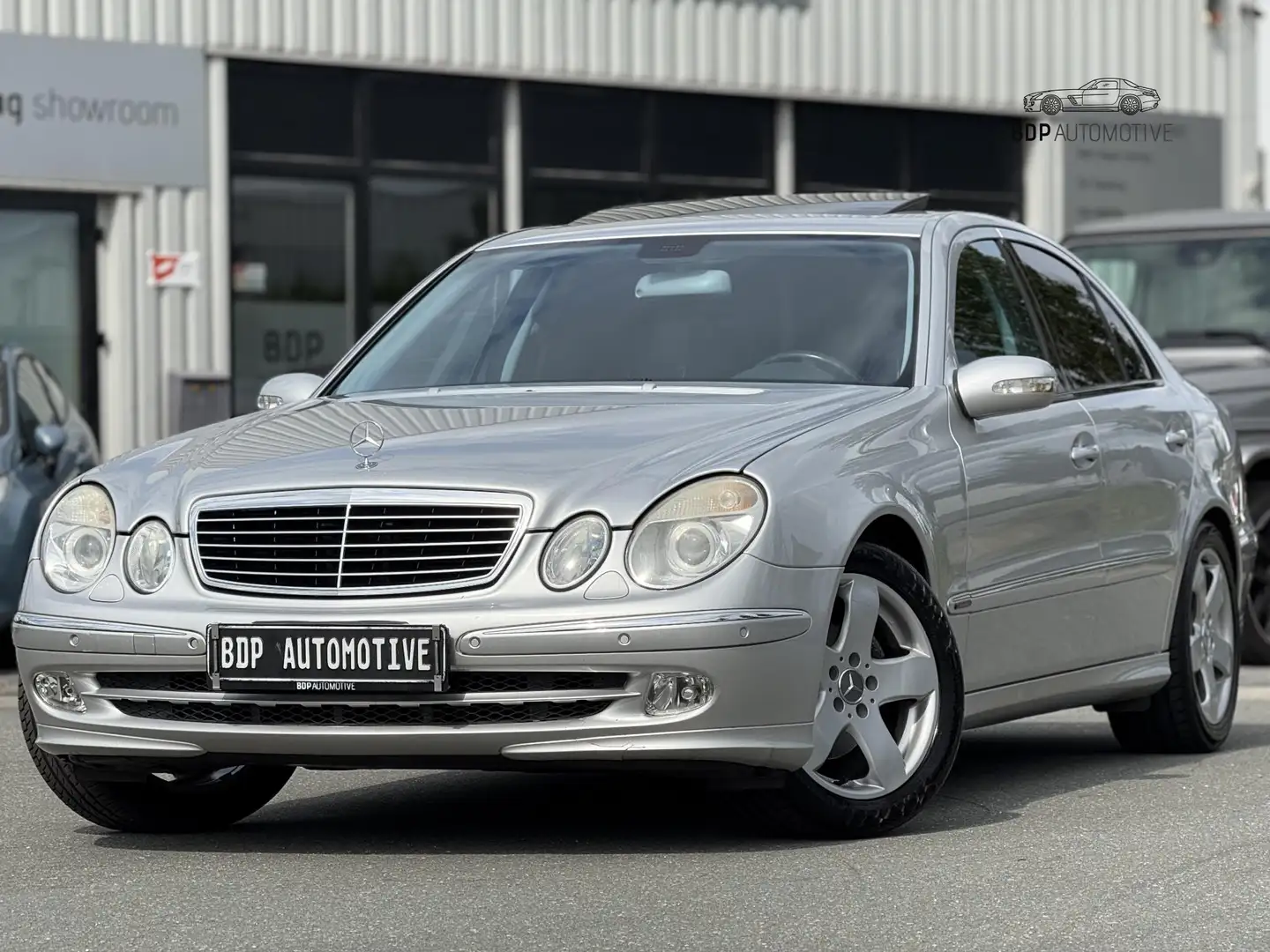 Mercedes-Benz E 240 Avantgarde 💥Eindejaarsprijs💥| Automaat | Schuifdak Gris - 1