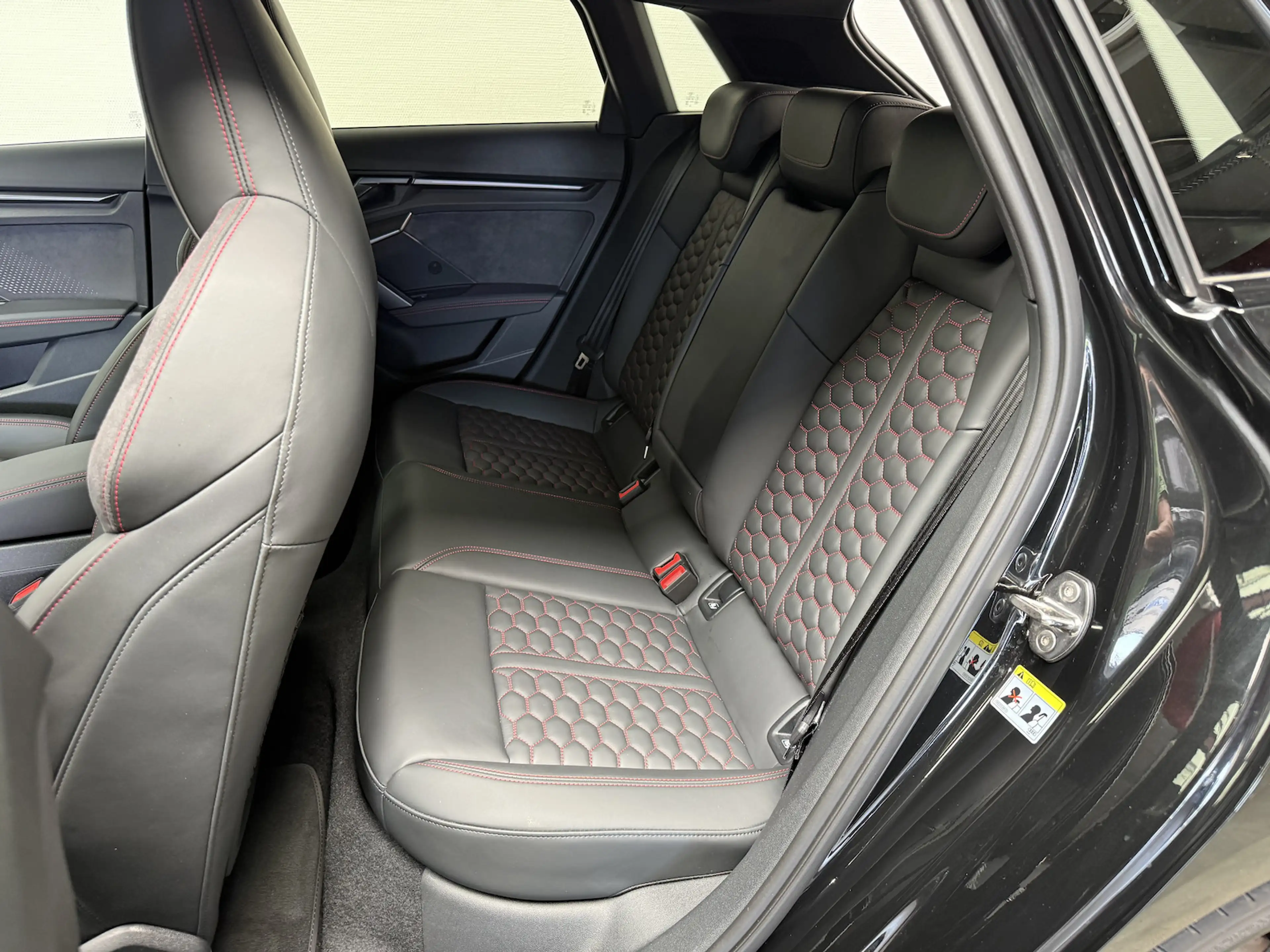 Audi RS3 Sportback qu. /MATRIX/PANO/LEDER/PDC — photo 6