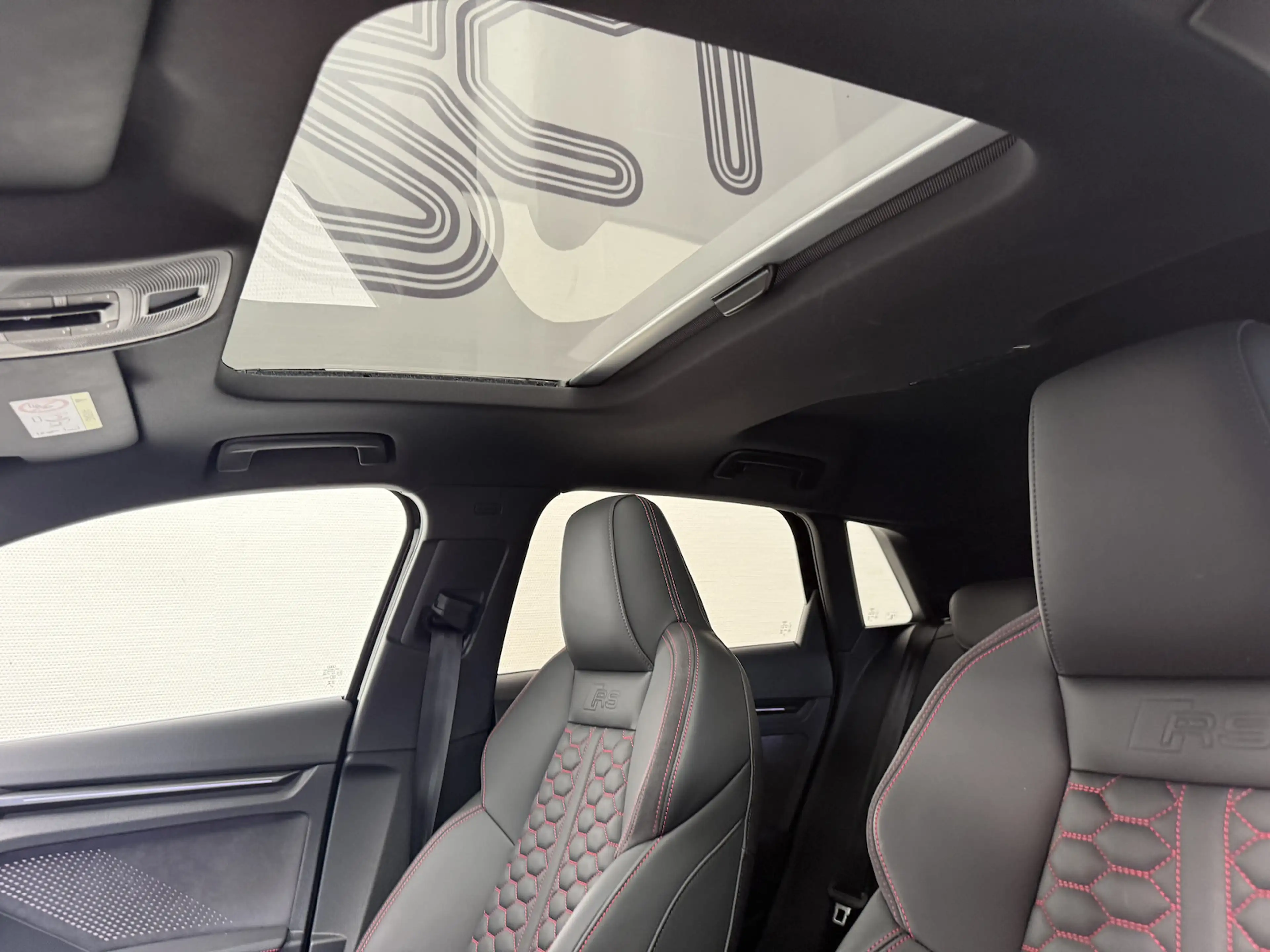 Audi RS3 Sportback qu. /MATRIX/PANO/LEDER/PDC — photo 11