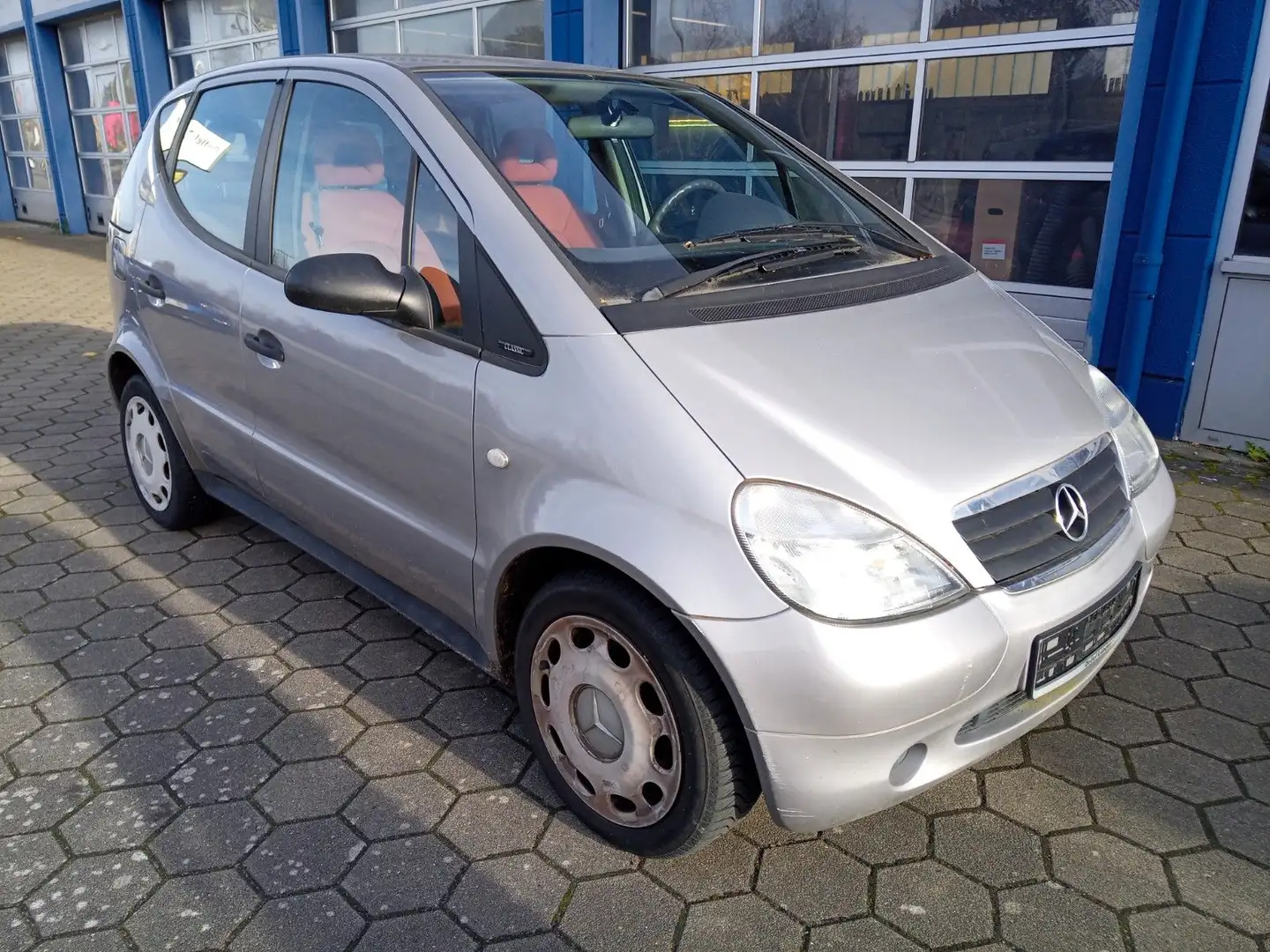Mercedes-Benz A 140 /Automatik/HU neu Grau - 1