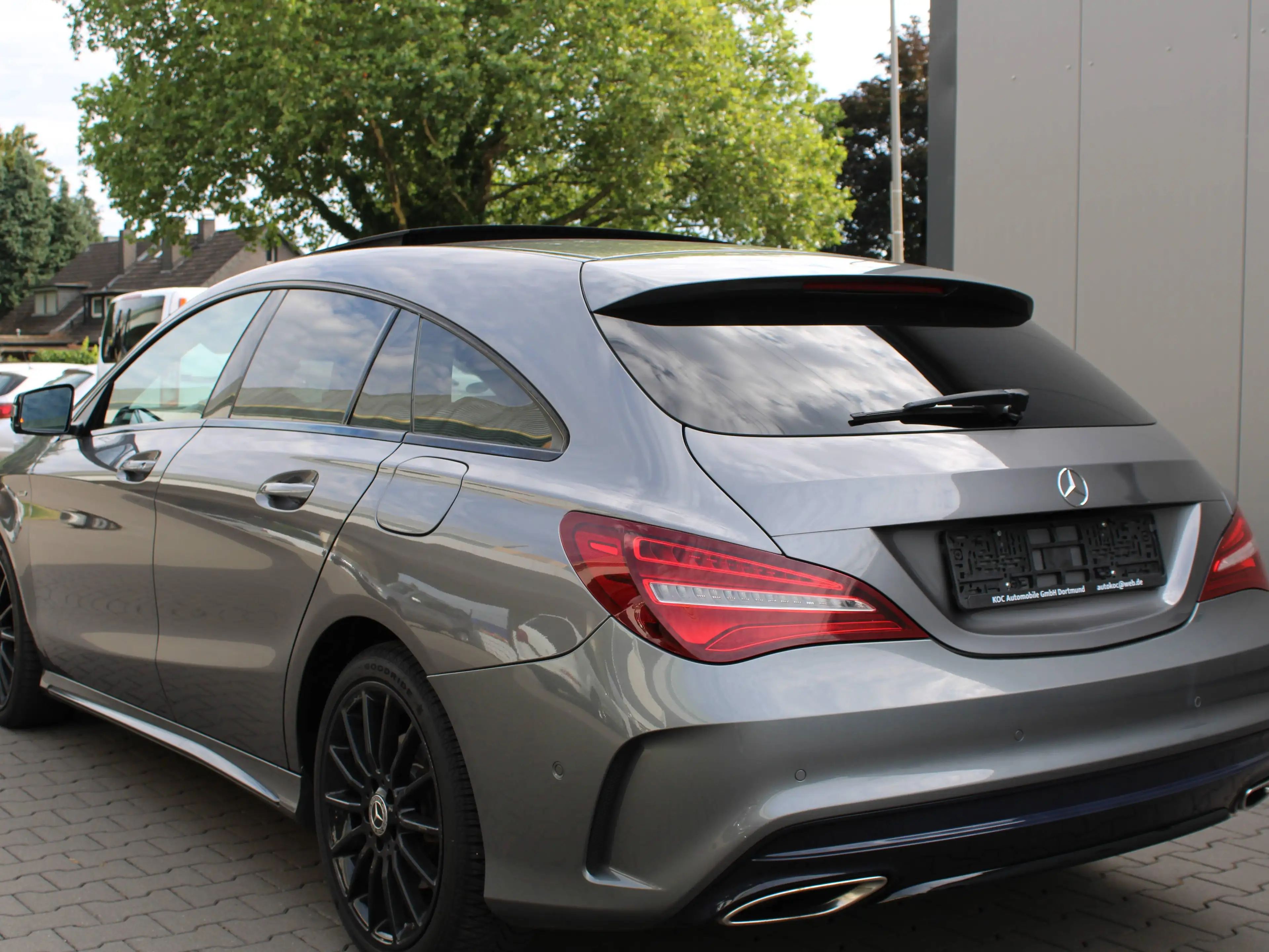 Mercedes-Benz CLA 220 CLA 220 d 4Matic UrbanStyle Edition AMG-Optic-/AHK/Kamera/Leder/Panorama/Distronic — photo 3