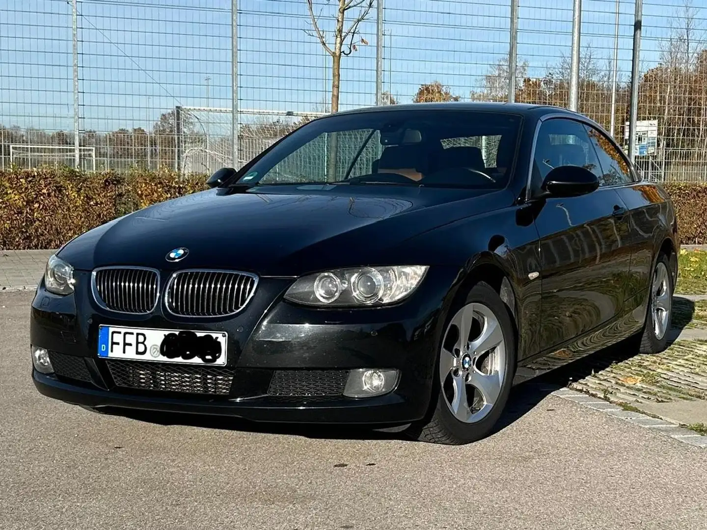 BMW 320 320d Cabrio Scheckheftgepflegt bei BMW Schwarz - 2