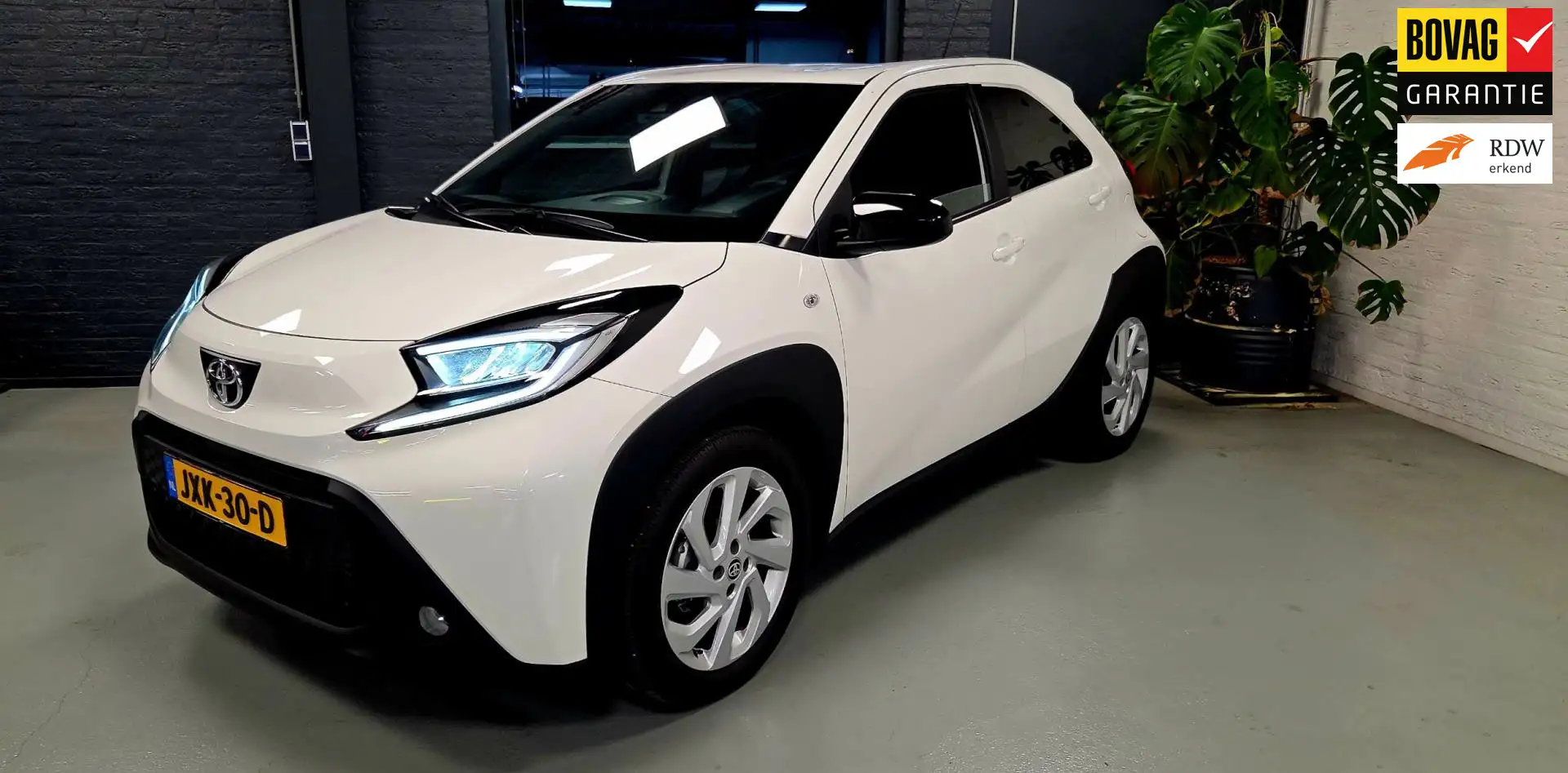 toyota aygo x