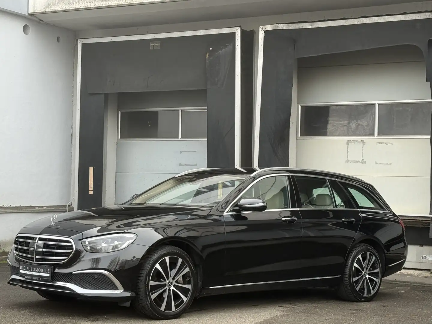 Mercedes-Benz E 300 T de Exclusive LED Distronic MBUX AHK 360° Negro - 2