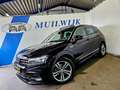 Volkswagen Tiguan 1.5 TSI R-Line Highline / Panoramadak / NL Auto Schwarz - thumbnail 23