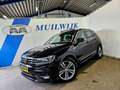 Volkswagen Tiguan 1.5 TSI R-Line Highline / Panoramadak / NL Auto Schwarz - thumbnail 2