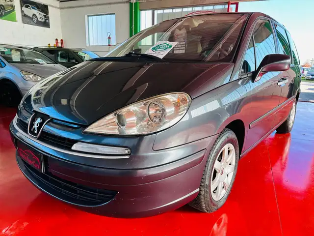 Peugeot 807 2.0 HDi 136CV 7Posti 6Marce  Exclusive