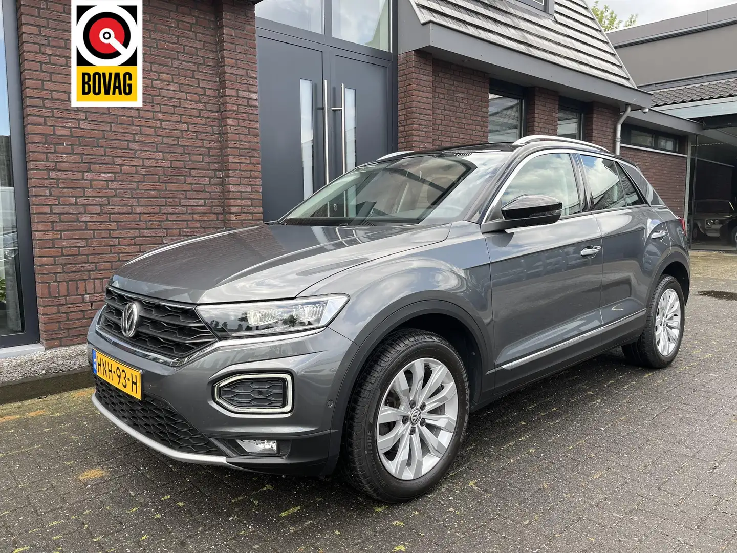 Volkswagen T-Roc 1.5 TSI Sport VIRTUAL DASHBOARD | ADAPTIVE CRUISE Gris - 1