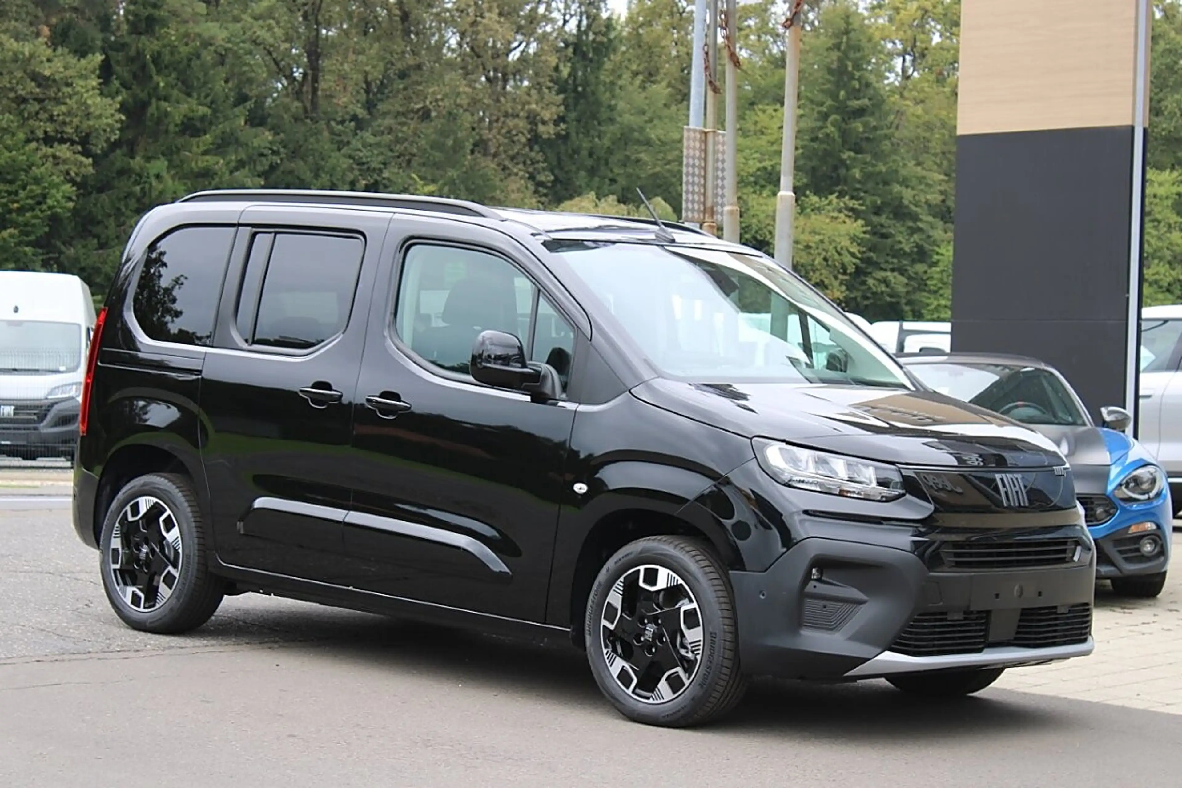 Fiat Qubo 1.5 Diesel 130AT  La Prima 10"Navi Klimaautomat... — photo 2