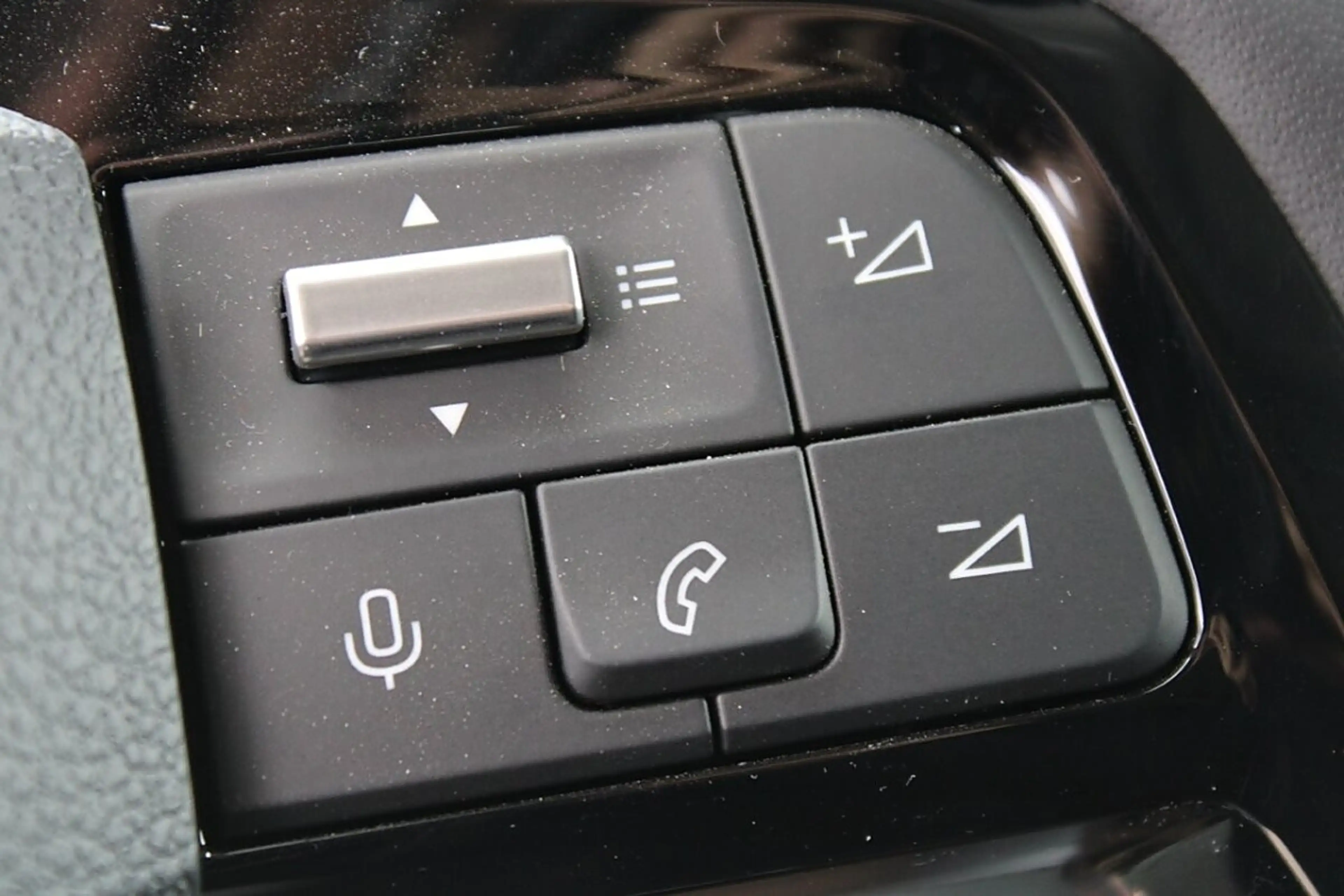 Fiat Qubo 1.5 Diesel 130AT  La Prima 10"Navi Klimaautomat... — photo 28