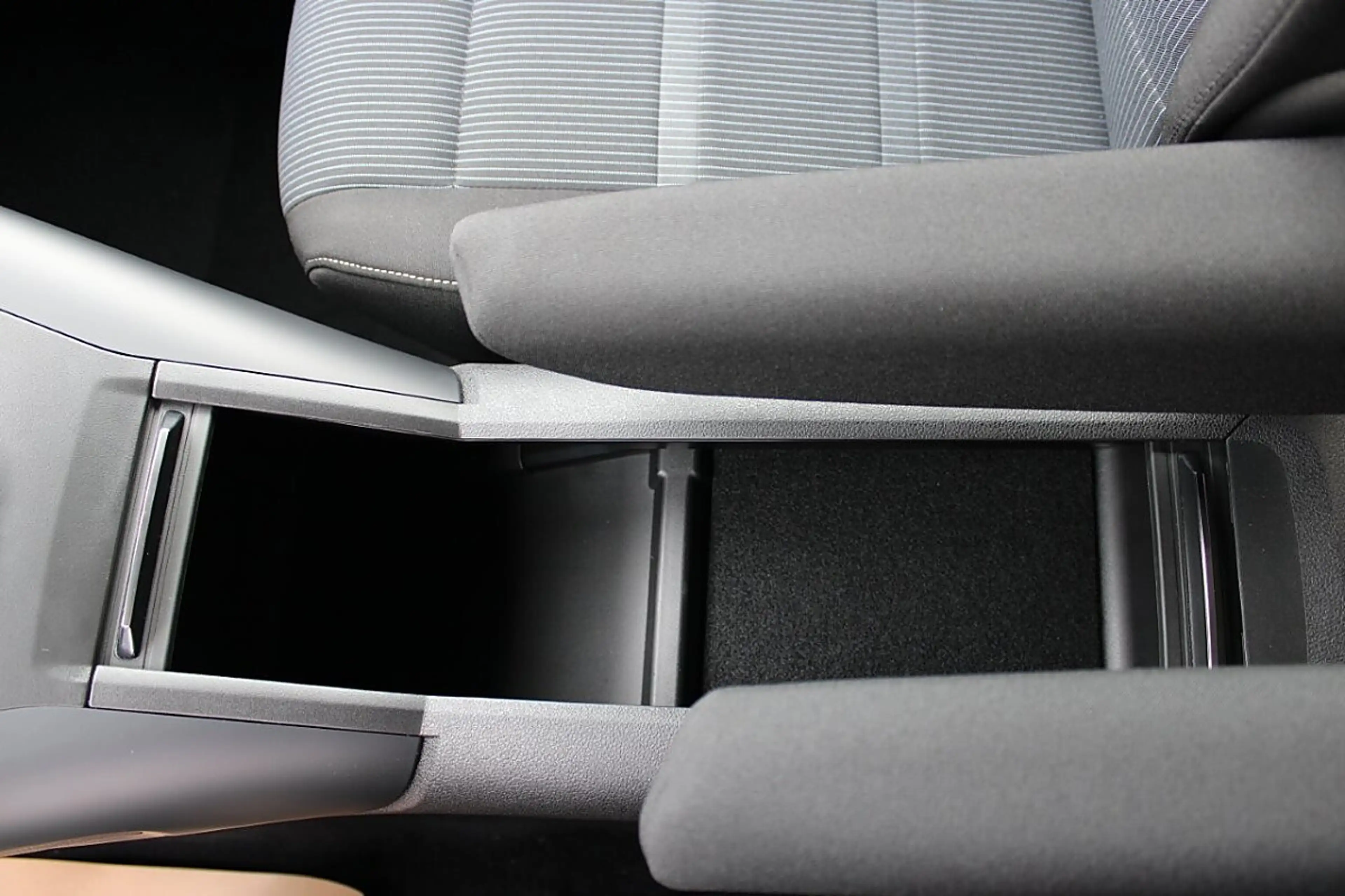 Fiat Qubo 1.5 Diesel 130AT  La Prima 10"Navi Klimaautomat... — photo 38