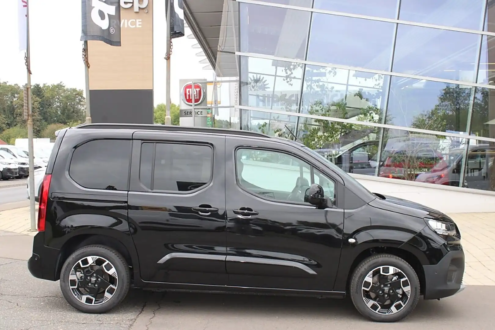 Fiat Qubo 1.5 Diesel 130AT  La Prima 10"Navi Klimaautomat... Schwarz - 1